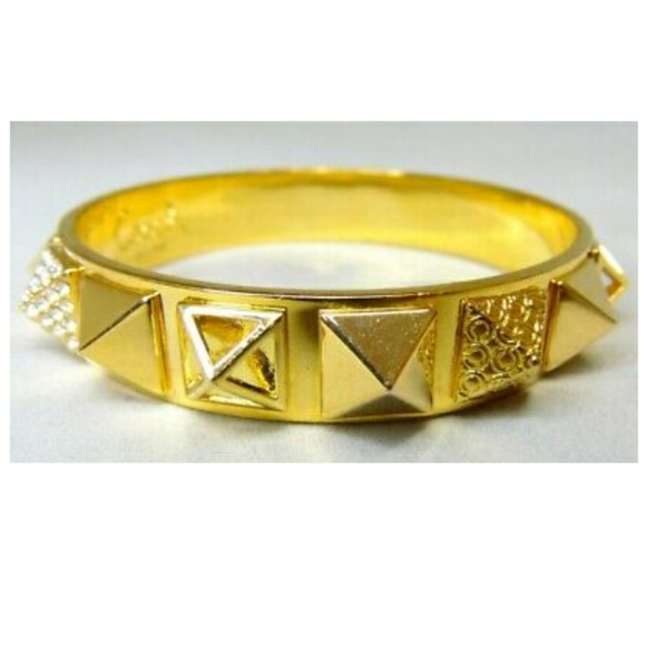 Gorgeous Coach Statement Braclet Cuff Pyramid DESIGN substantial piece 💜 - Picture 6 of 9